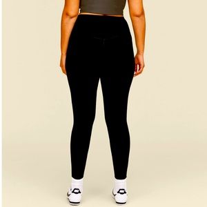 NWOT GIRLFRIEND CO. High Rise Compressive Leggings - 23.75” inseam - Black